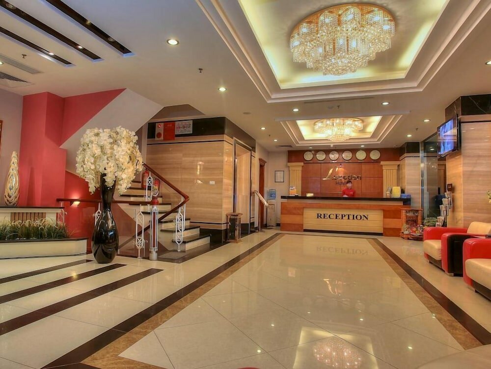 Фото отеля 2