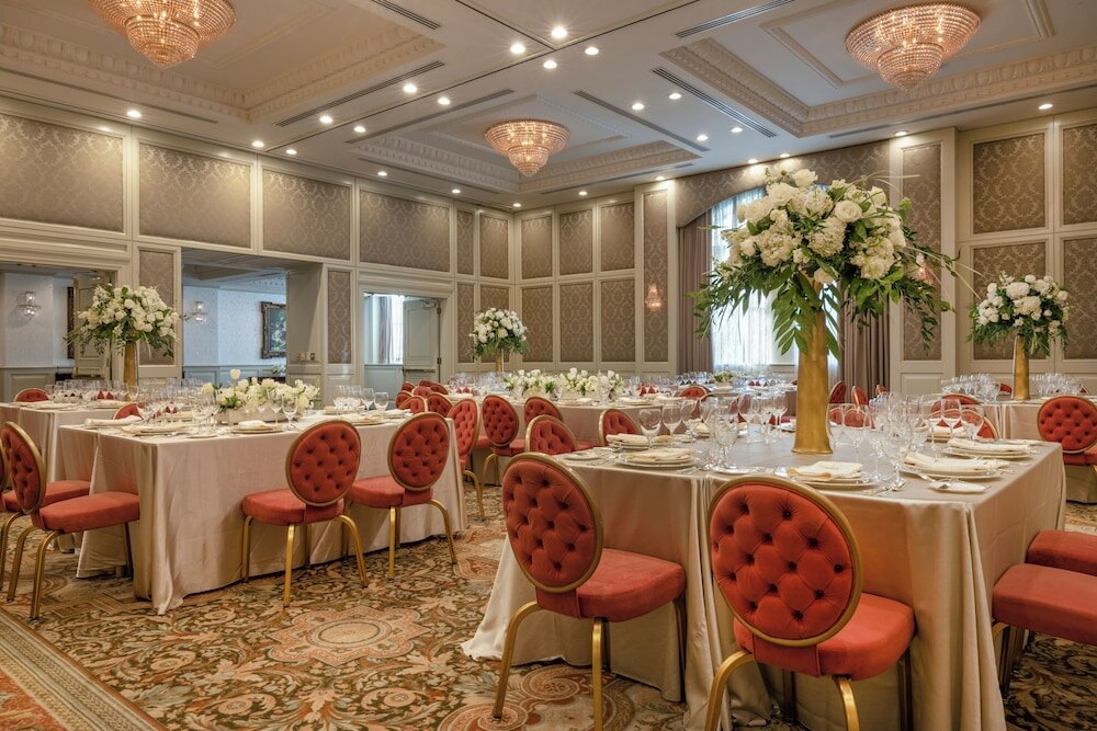 Фото Market Pavilion Hotel