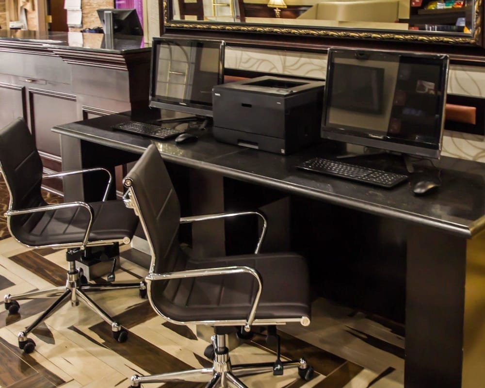 Фото Quality Suites Nyc Gateway