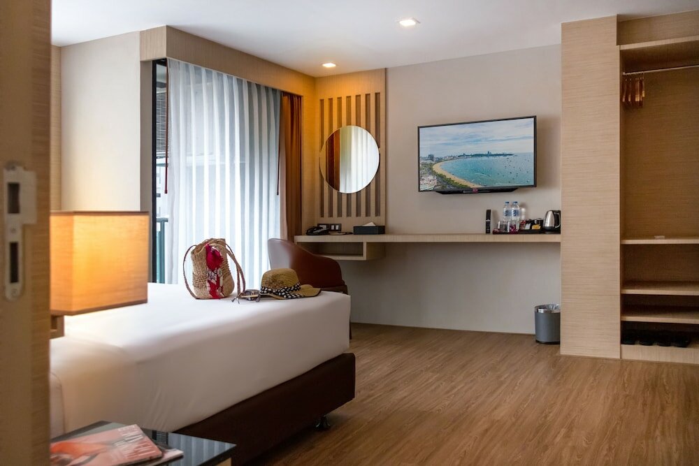 Фото Glow Pattaya