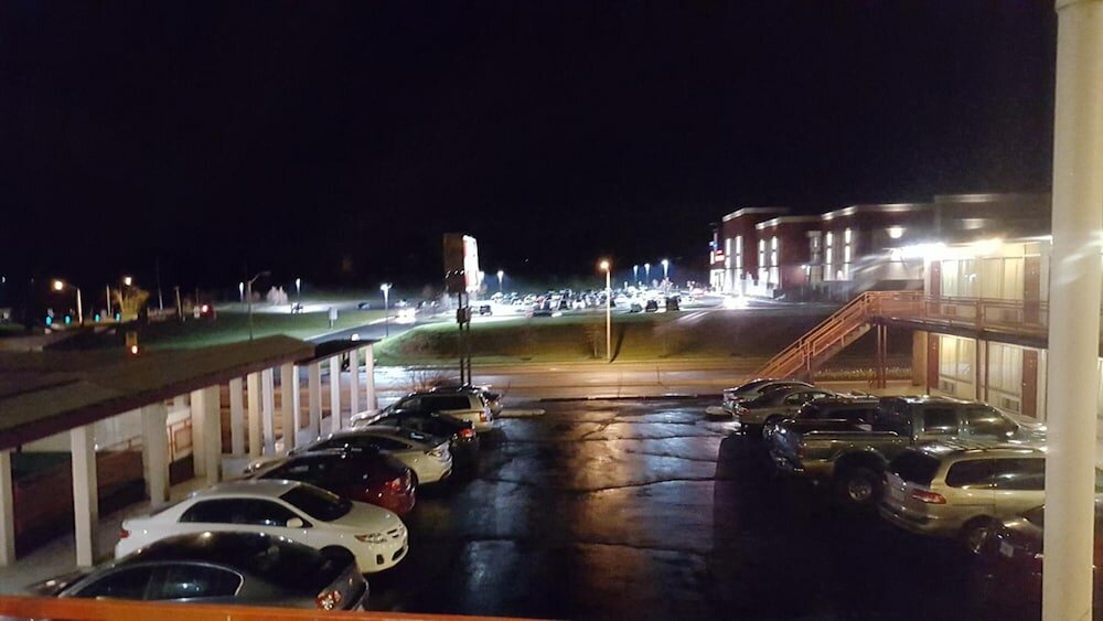 Фото Red Carpet Inn Blacksburg