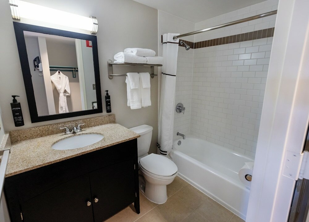 Фото Kellogg Conference Hotel at Gallaudet University