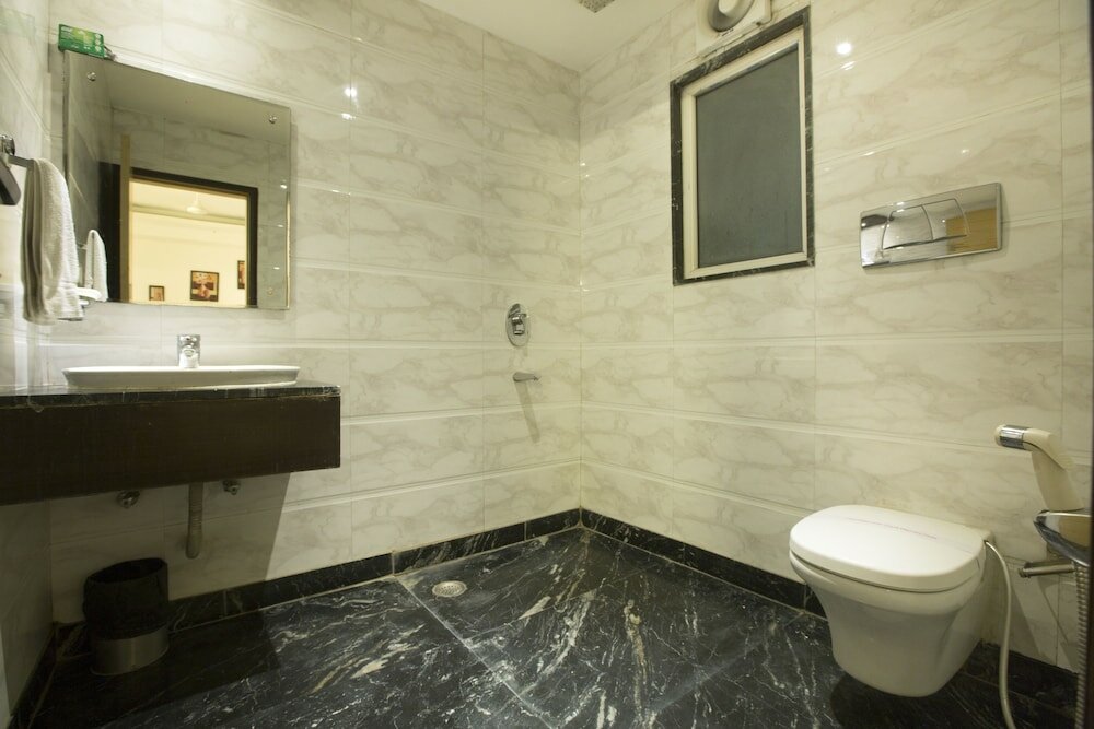 Фото Hotel Krishna Deluxe