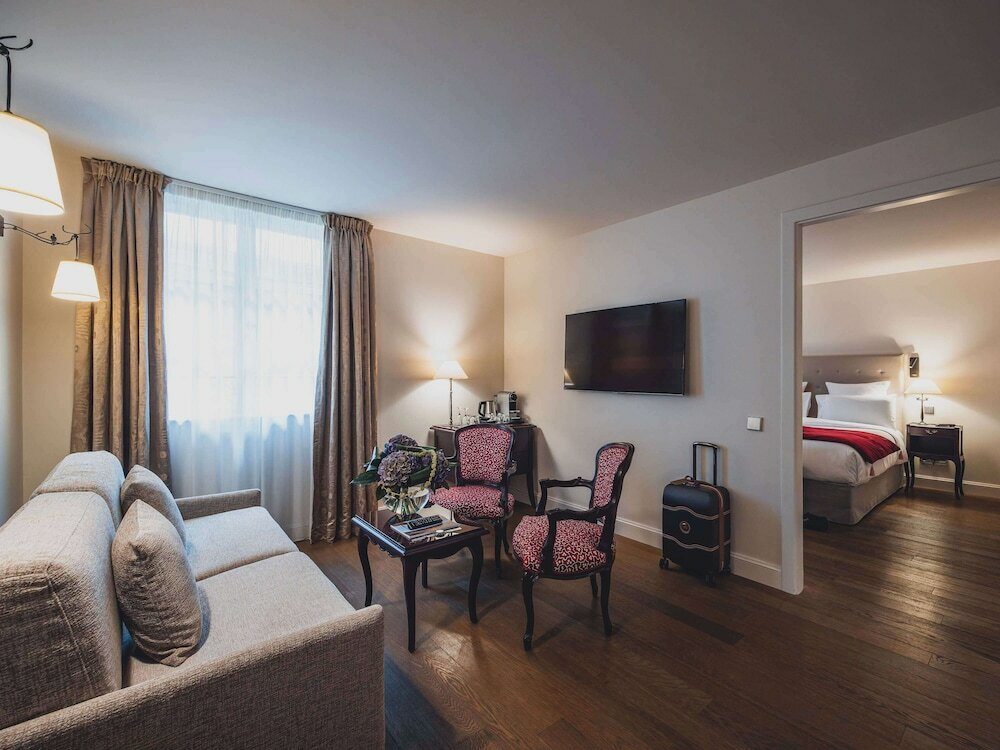 Фото Hôtel Cour du Corbeau Strasbourg