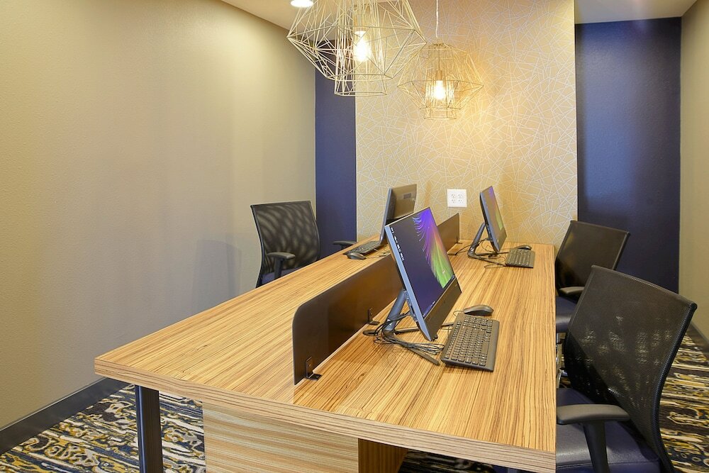 Фото Staybridge Suites Little Rock - Medical Center, an Ihg Hotel