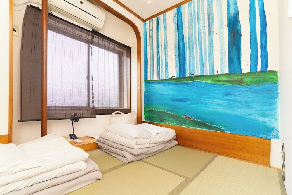 Фото Tokyo Guesthouse Oji Music Lounge