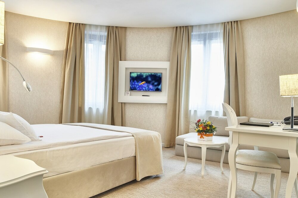 Фото Continental Forum Sibiu