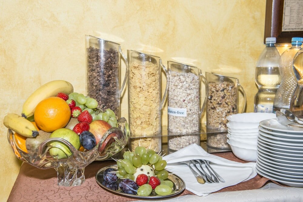 Фото Hotel Cerny Slon