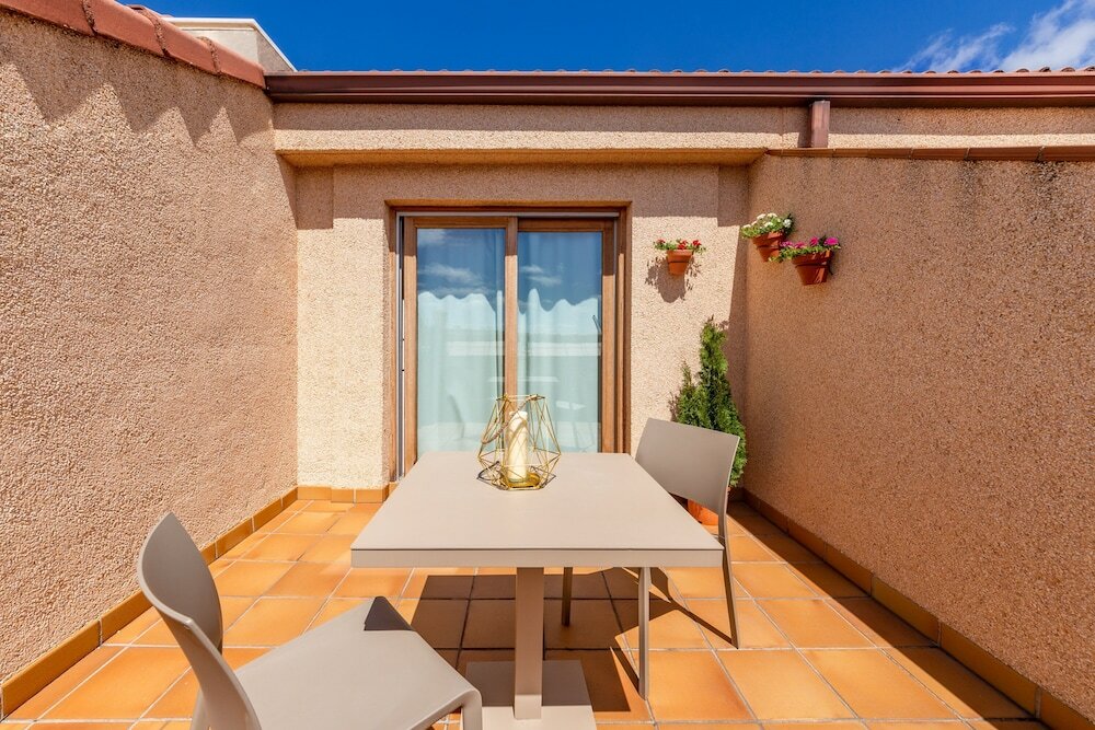 Фото Exe Reina Isabel