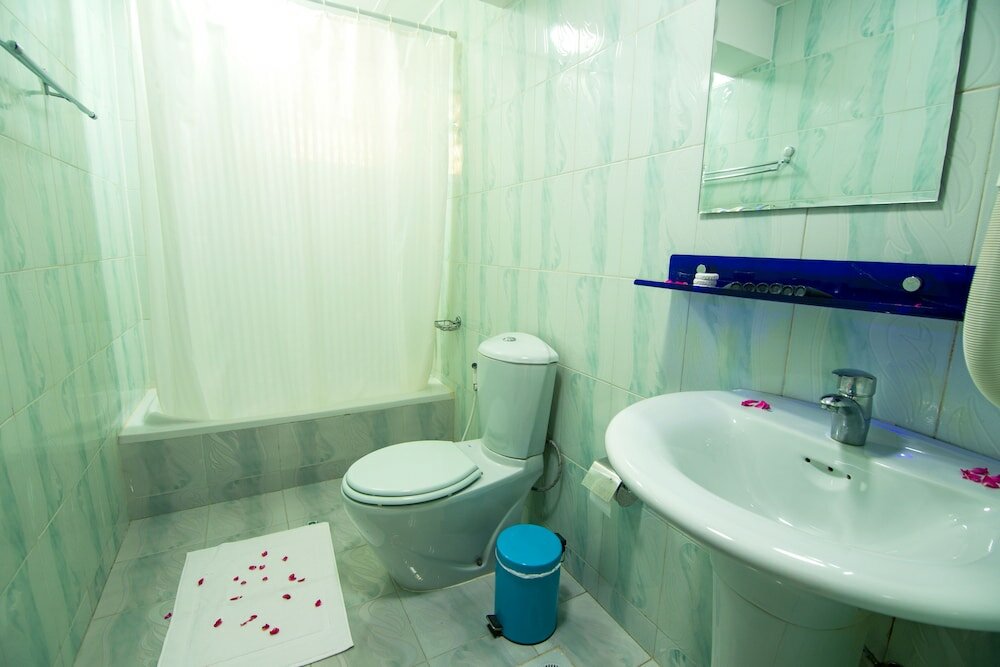 Фото Mutrah Hotel