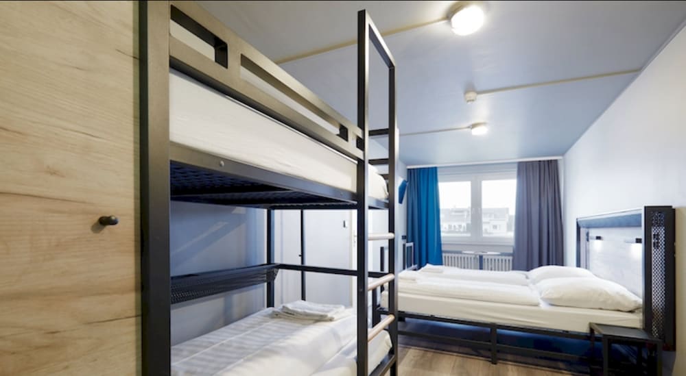 Фото A&o Dusseldorf Hauptbahnhof