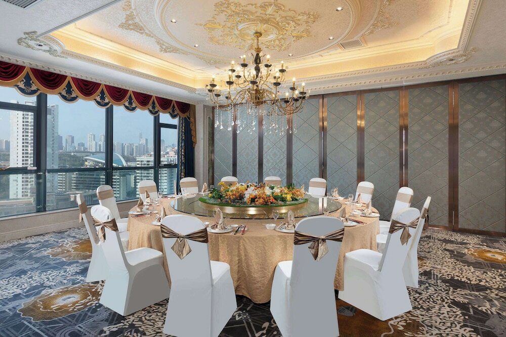 Фото Days Inn by Wyndham Chongqing Jiulongpo