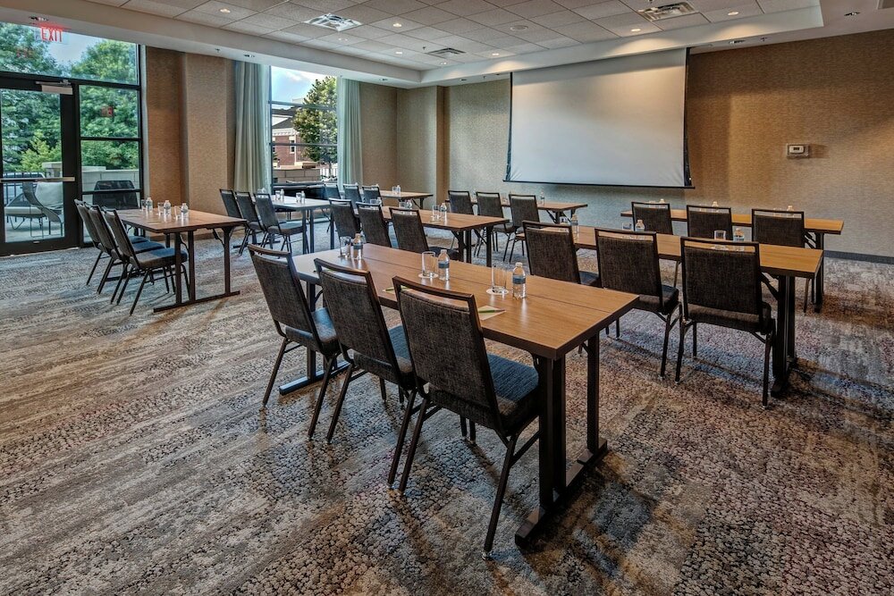 Фото Courtyard by Marriott Dulles Airport Herndon