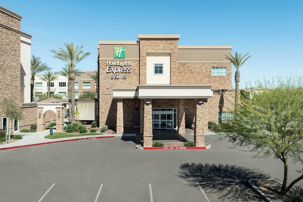 Фото Holiday Inn Express & Suites Phoenix East - Gilbert, an Ihg Hotel