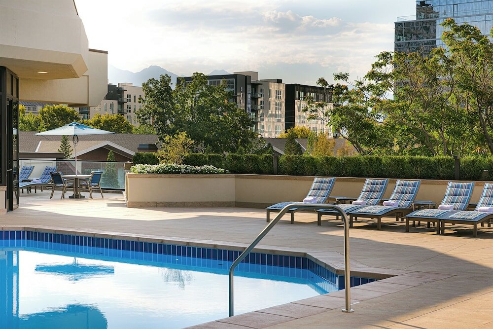 Фото Little America Hotel