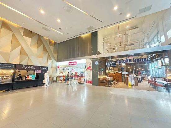 Фото Summer Suites Klcc by Luna