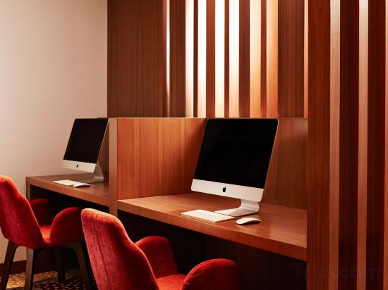 Фото Mercure Kuala Lumpur Shaw Parade