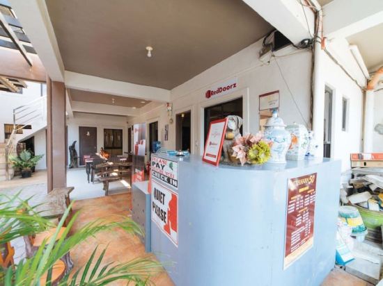 Фото RedDoorz @ Aparente Gensan