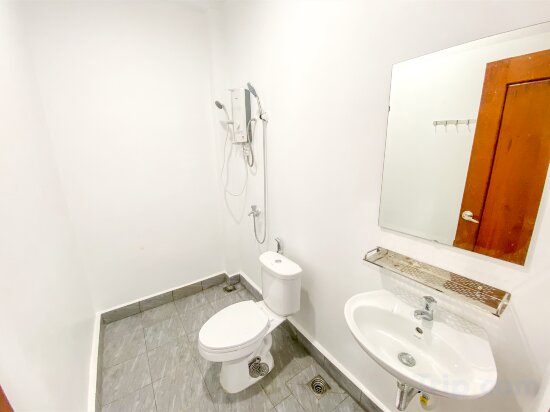 Фото Poolside Villa - Hostel