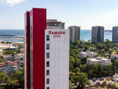 Внешний вид отеля Ramada Plaza by Wyndham Istanbul Atakoy в Бакыркёйе, фото 1
