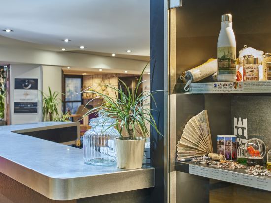 Фото Campanile Lyon Centre Berges du Rhône