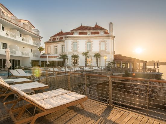 Фото The Albatroz Hotel