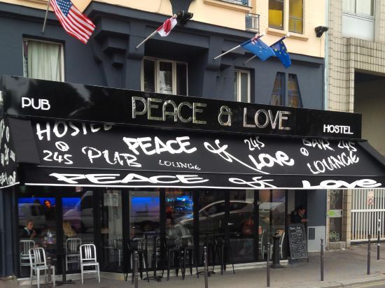 Фото Peace and Love Hostel - Hostel Paris