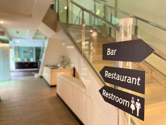 Фото Holiday Inn Naples, an Ihg Hotel