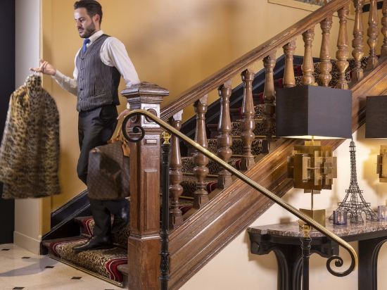 Фото Отель West End