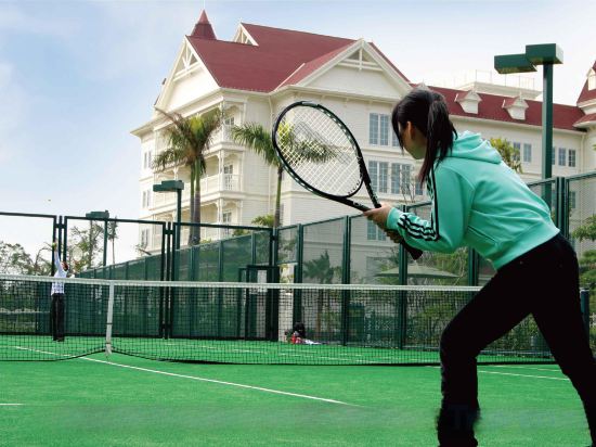 Фото Hong Kong Disneyland Hotel