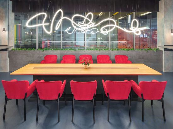 Фото Vienna House by Wyndham Andel's Prague