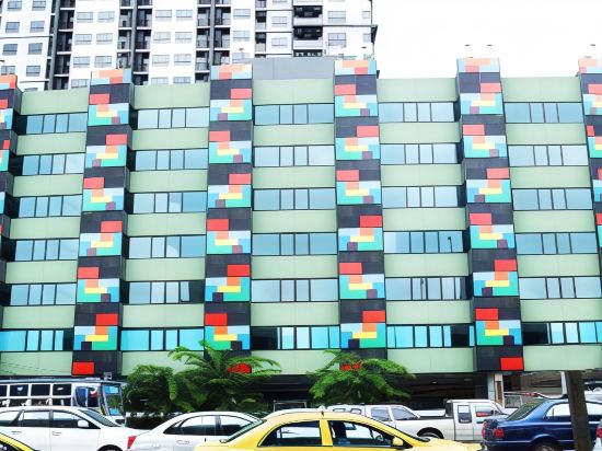 Фото Grand Tower Inn Sathorn Bangkok