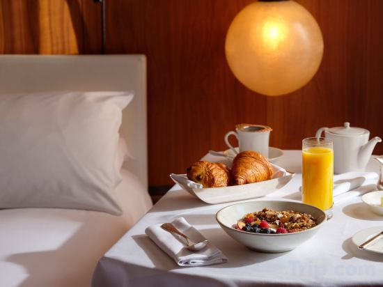 Фото The London Edition