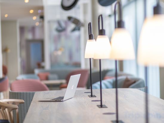 Фото Capri by Fraser Leipzig