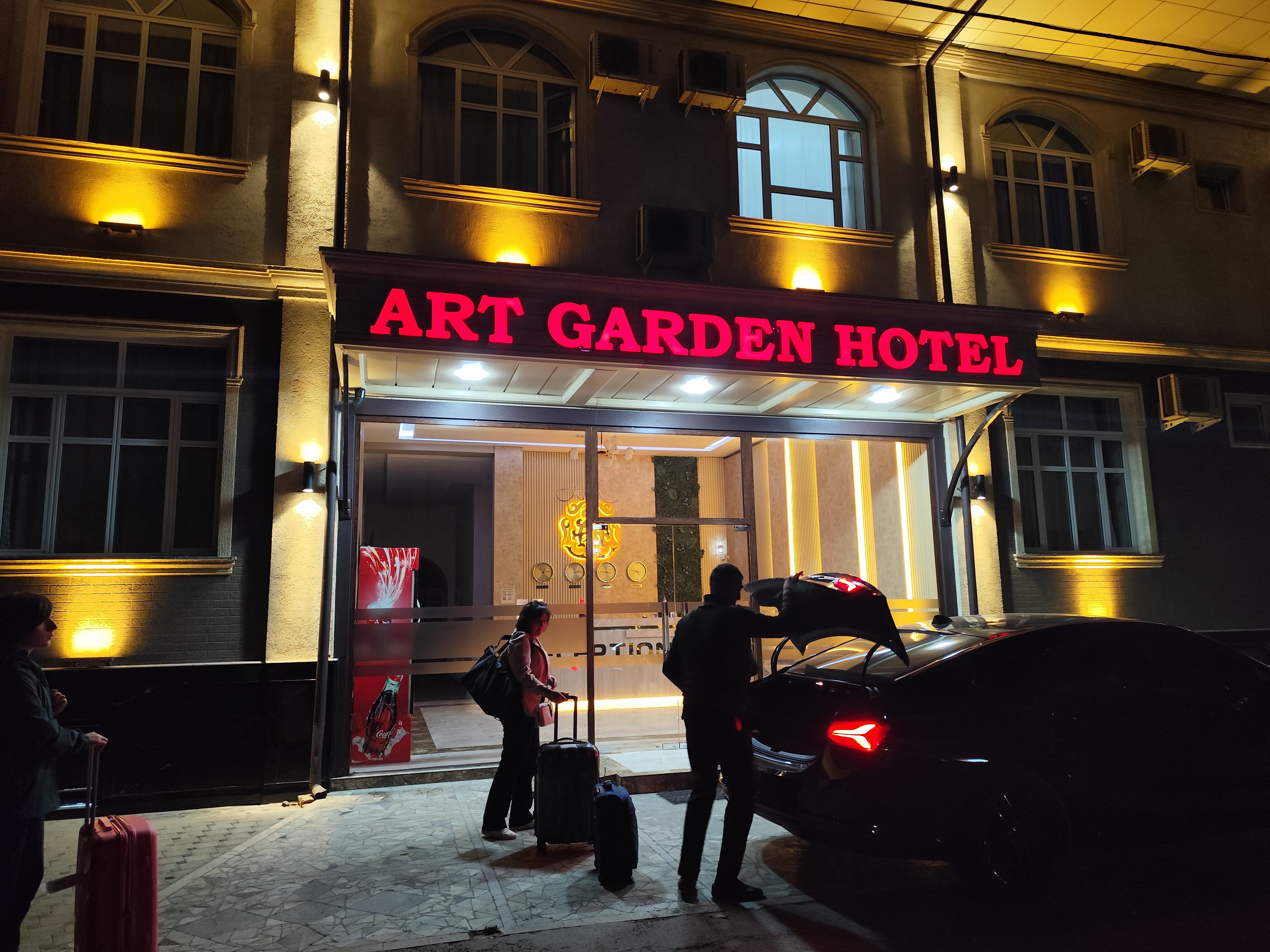 Фото отеля 1