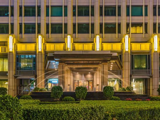 Фото The Ritz Carlton Beijing