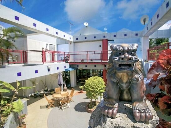 Hotel Surfside Bed & Breakfast, Okinawa Prefecture, photo