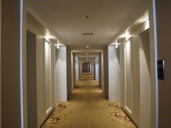 Фото Vienna International Hotel World Expo