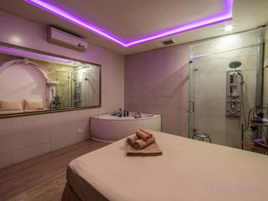 Фото A25 Luxury Hotel