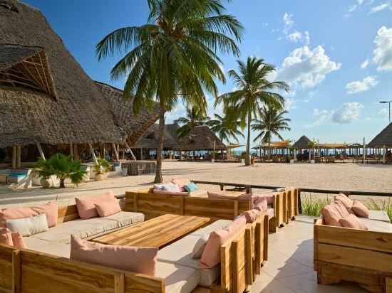 Фото Kendwa Rocks Beach Hotel