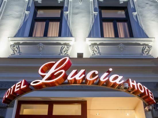 Фото Lucia Hotel