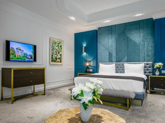 Фото Ivy Garden Hotel