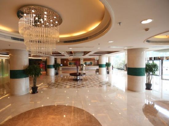 Фото Qingdao Kuaitong International Hotel