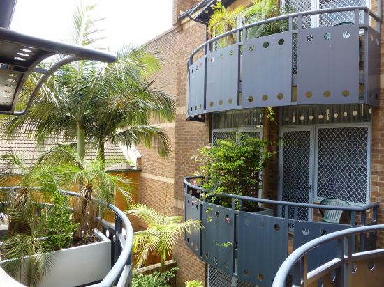 Фото Mariners Court Hotel Sydney