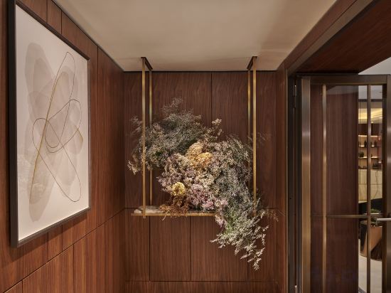 Фото Jumeirah Carlton Tower