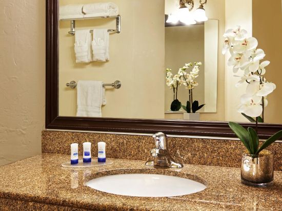 Фото Best Western Posada Royale Hotel & Suites