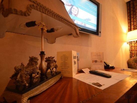 Фото Ashburn Hotel