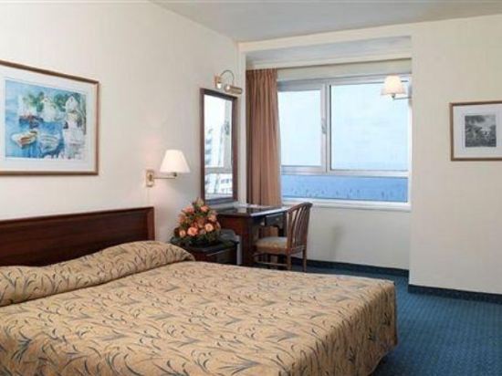 Фото Metropolitan Hotel