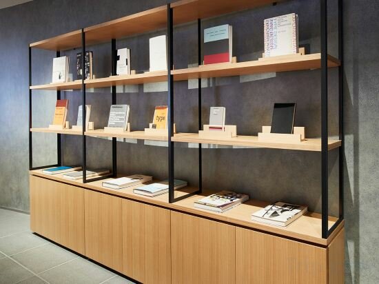 Фото The square hotel