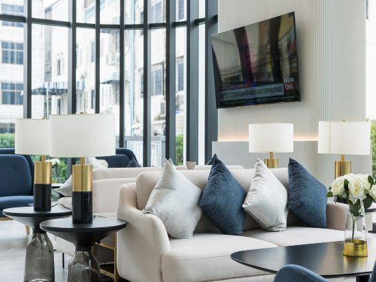 Фото Arbour Hotel and Residence